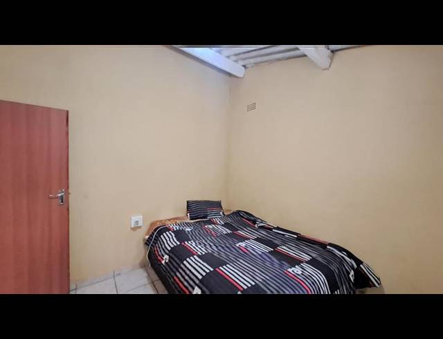2 BEDROOM PROPERTY TO RENT IN UMLAZI K